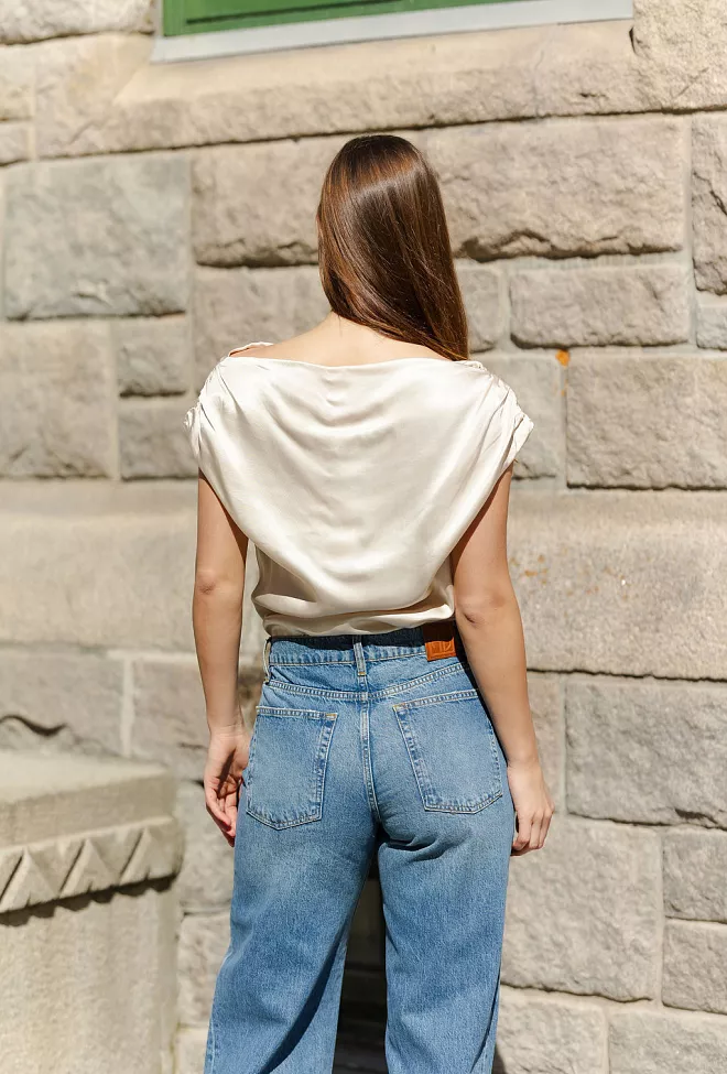 viveh shell top creme topp 5
