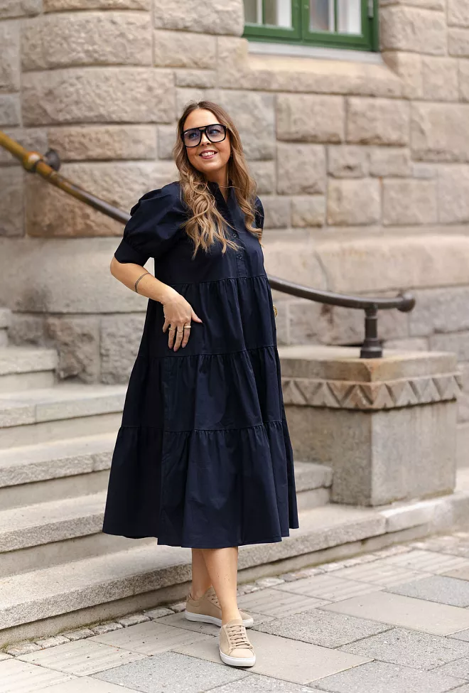 Hiil studo Adore Dress Dark Blue kjole 2