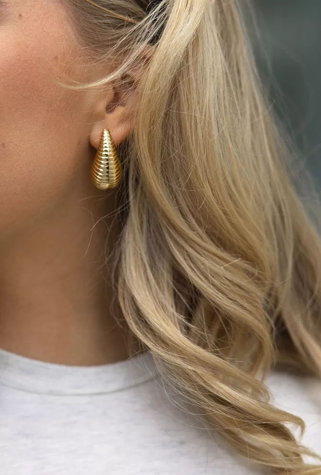 HiiL Studio Jewelry Chunky Circle Earrings Gold øredobber 2