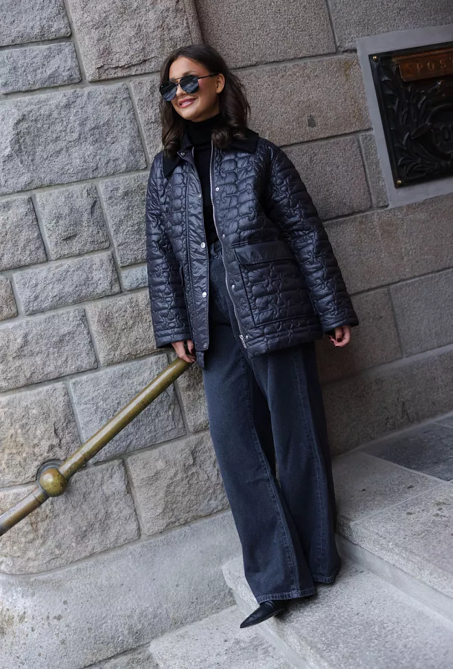 GANNI Shiny Quilted Midi Jacket Phantom jakke 7