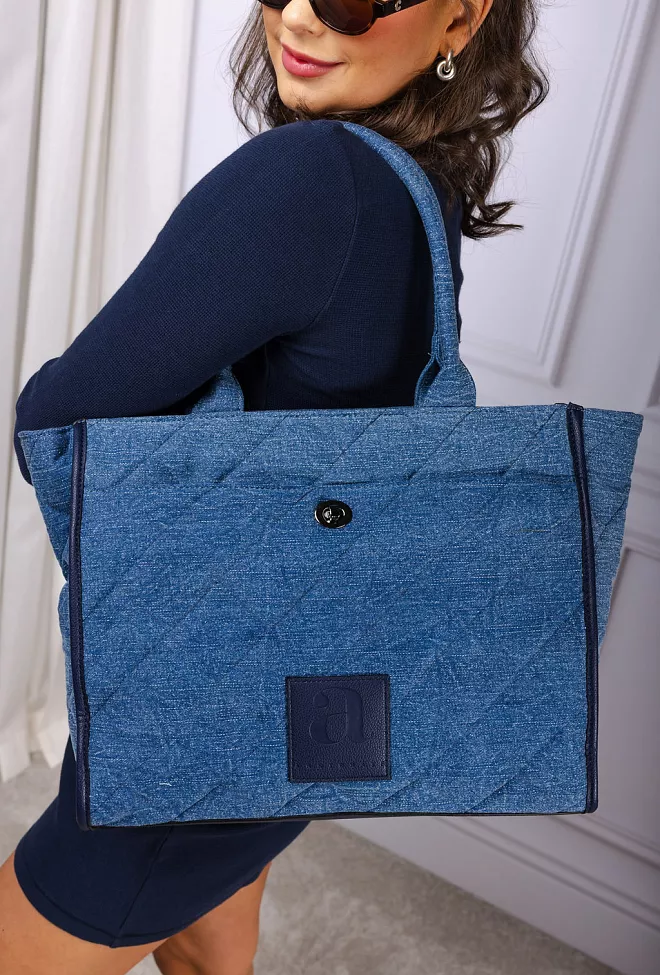 Arnie says Darcy Tote Denim veske