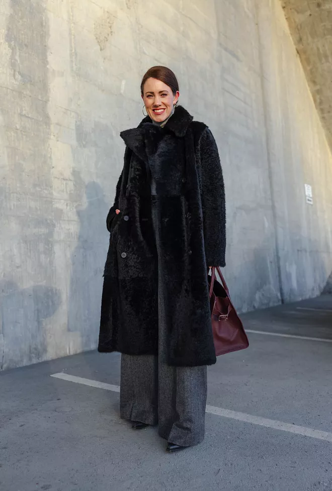  Utzon Clark Coat Lacon Teddy Black pelskåpe 2