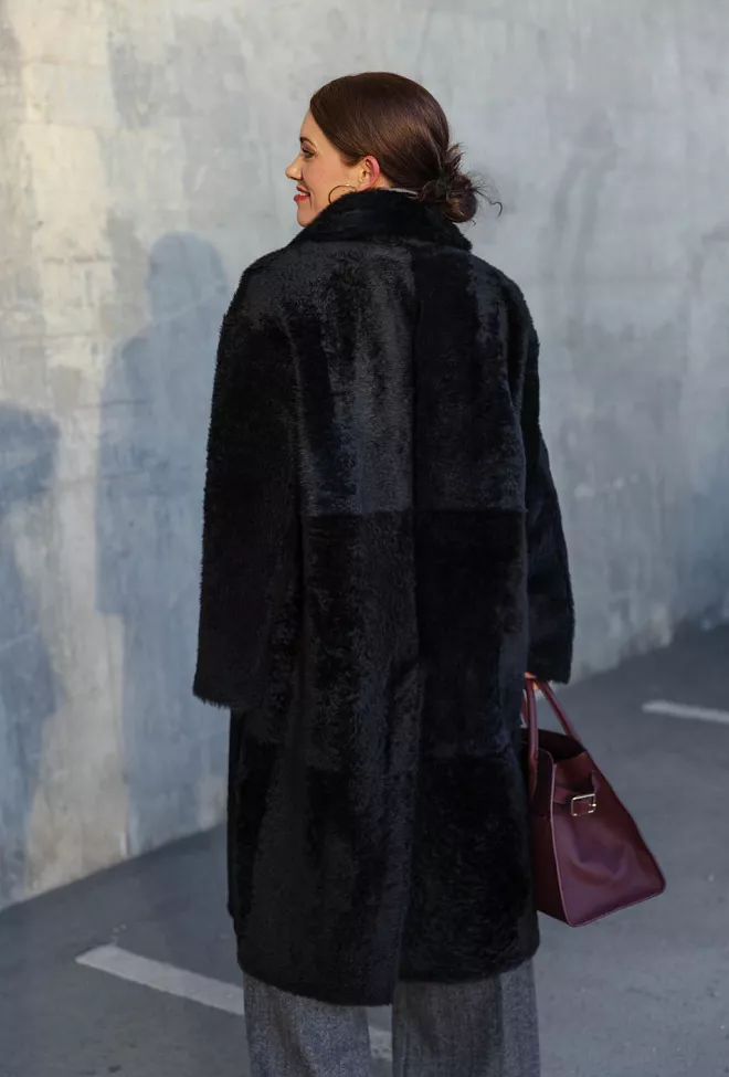  Utzon Clark Coat Lacon Teddy Black pelskåpe 4