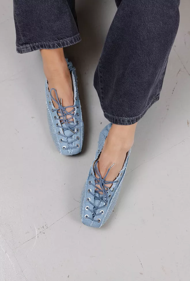 GANNI Eyelets Lace Up Ballerina Strass Denim Faded Denim sko 3