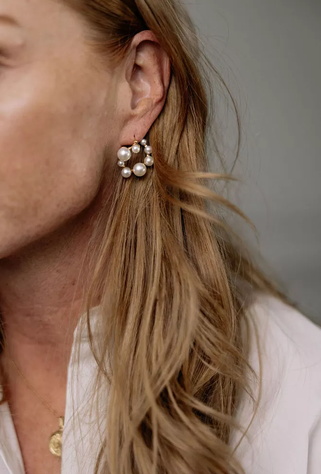 HiiL Studio Jewelry Pearl Earrings Gold øredobber