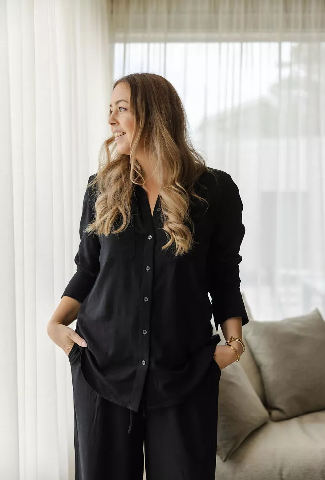 Carma Collection Linn Shirt Black skjorte 3