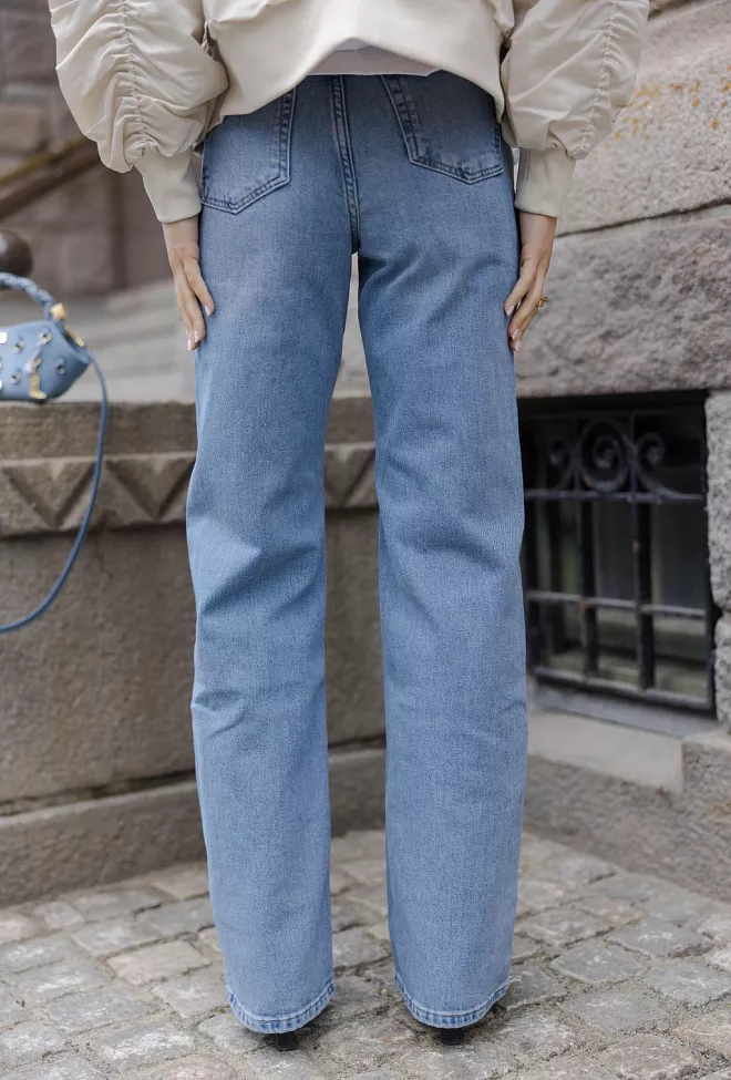 My Essential Wardrobe 35 The Louis 139 High Wide Light Blue Wash jeans 4