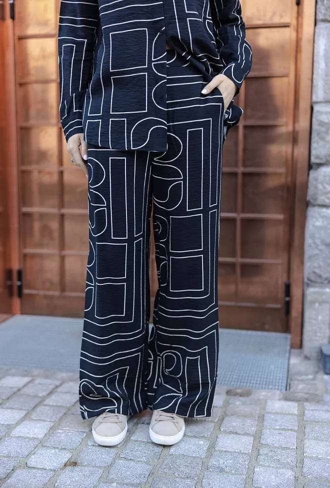 My Essential Wardrobe Kelly MW Pant Aop Black bukse 6