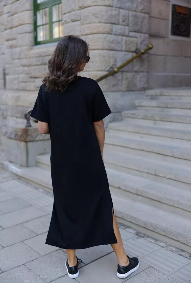 My Essential Wardrobe Helle MW R-Neck Long Dress Black kjole 3