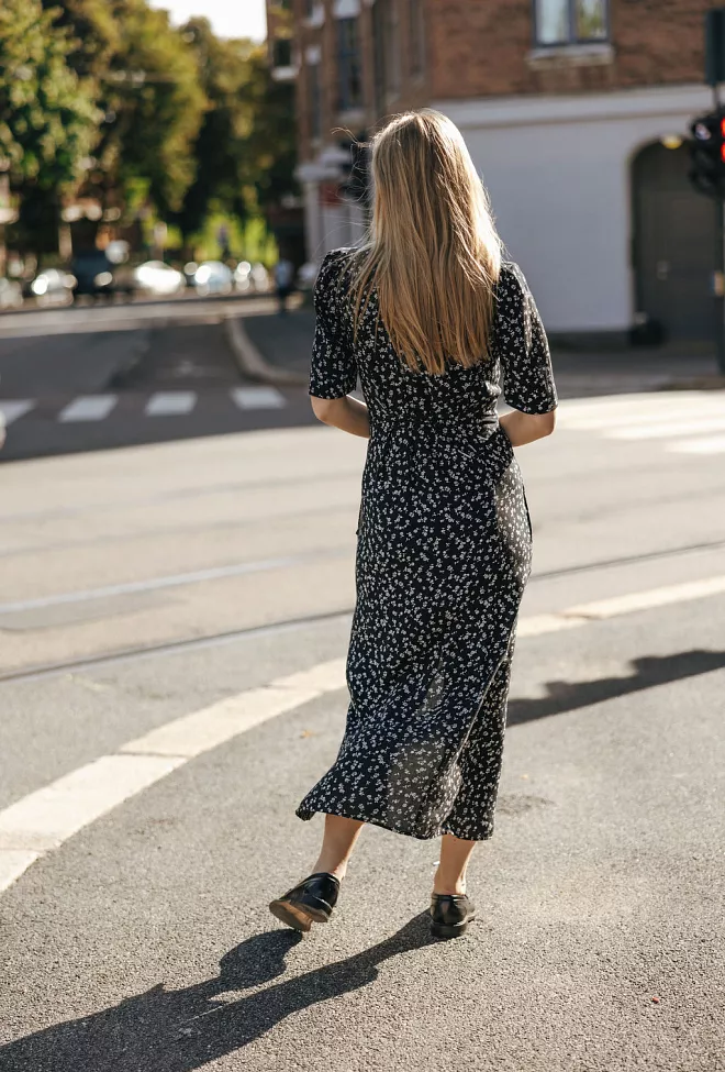 Pia Tjelta Nima Bloom Dress Black maxikjole 5