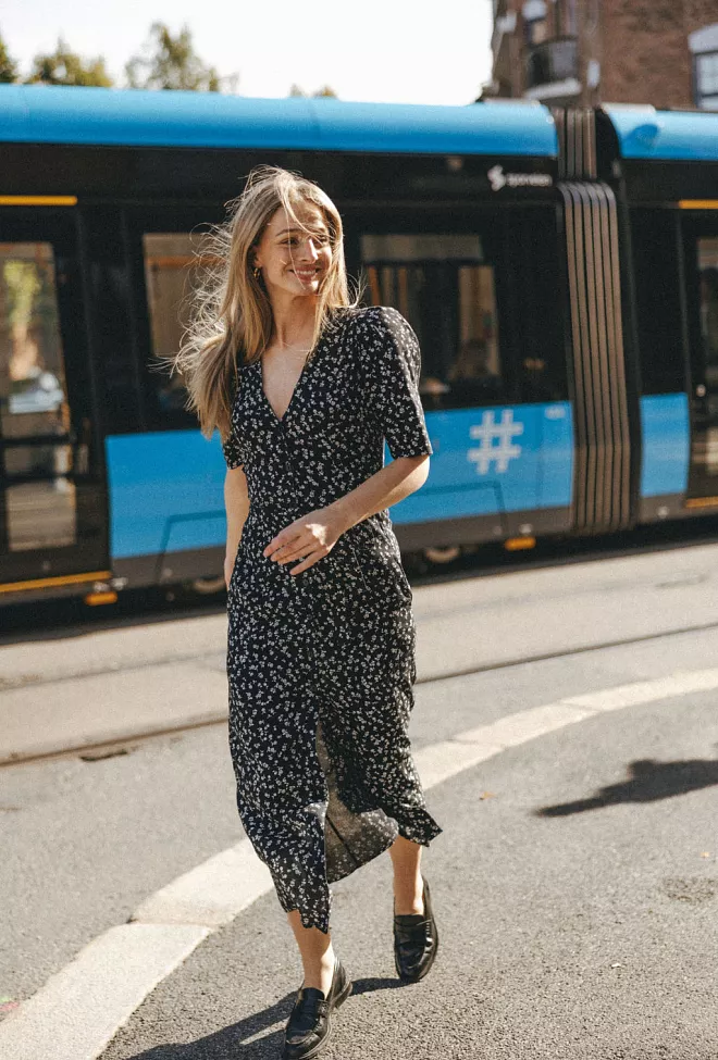 Pia Tjelta Nima Bloom Dress Black maxikjole