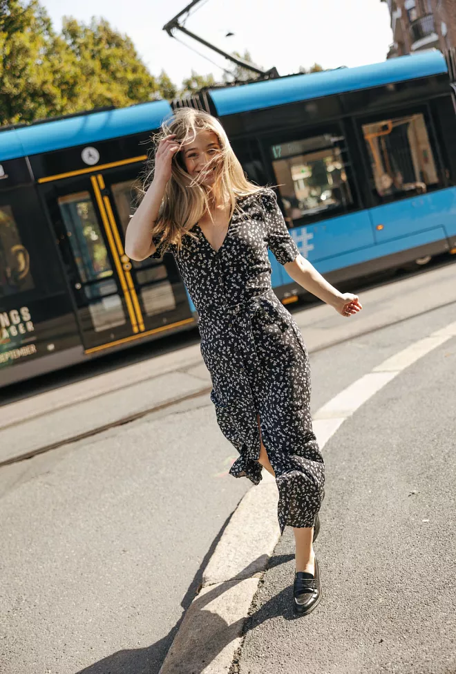 Pia Tjelta Nima Bloom Dress Black maxikjole 2