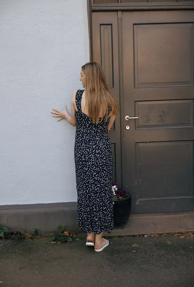 pia tjelta gina bloom dress kjole blomster 4