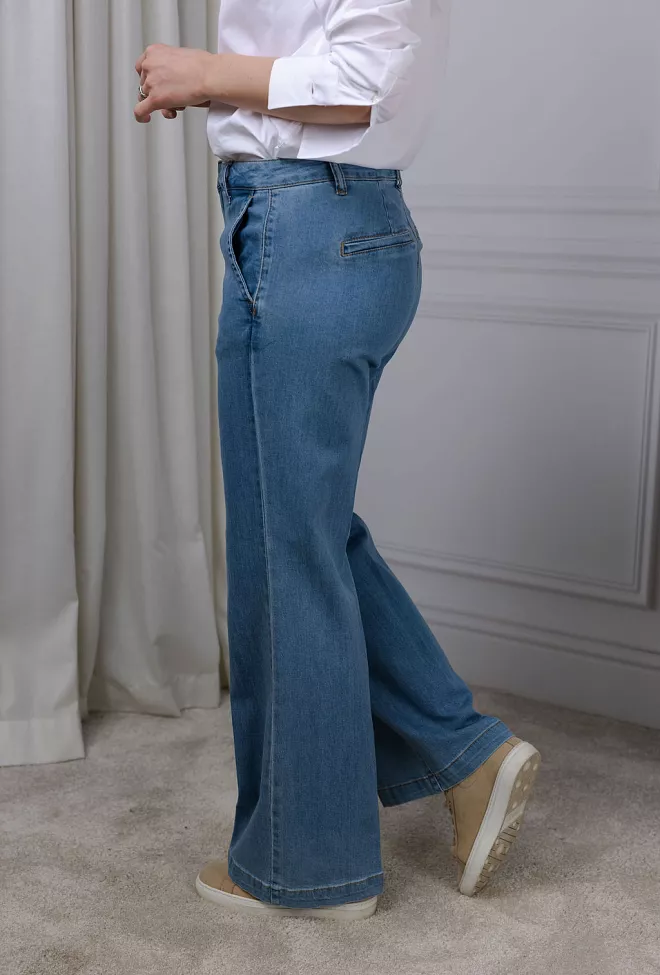 My Essential Wardrobe 30 The Lara 115 Pant Medium Blue Wash jeans 4