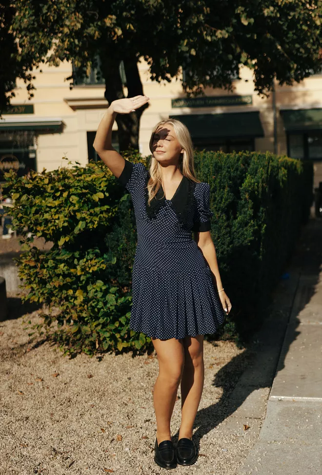Pia Tjelta Gabby Dots Dress Blue minikjole 4