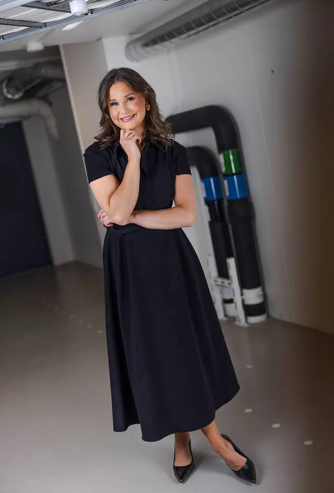 HiiL Studio Julie Dress Black midikjole 7