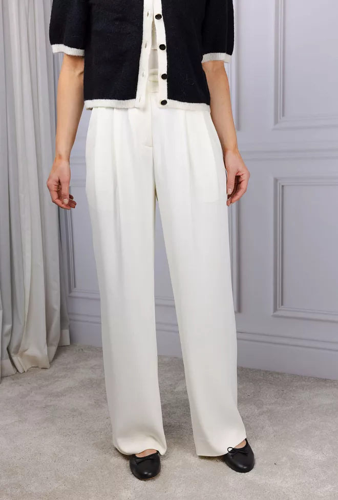 Arnie says Duke Crepe Trouser Cream dressbukse 3