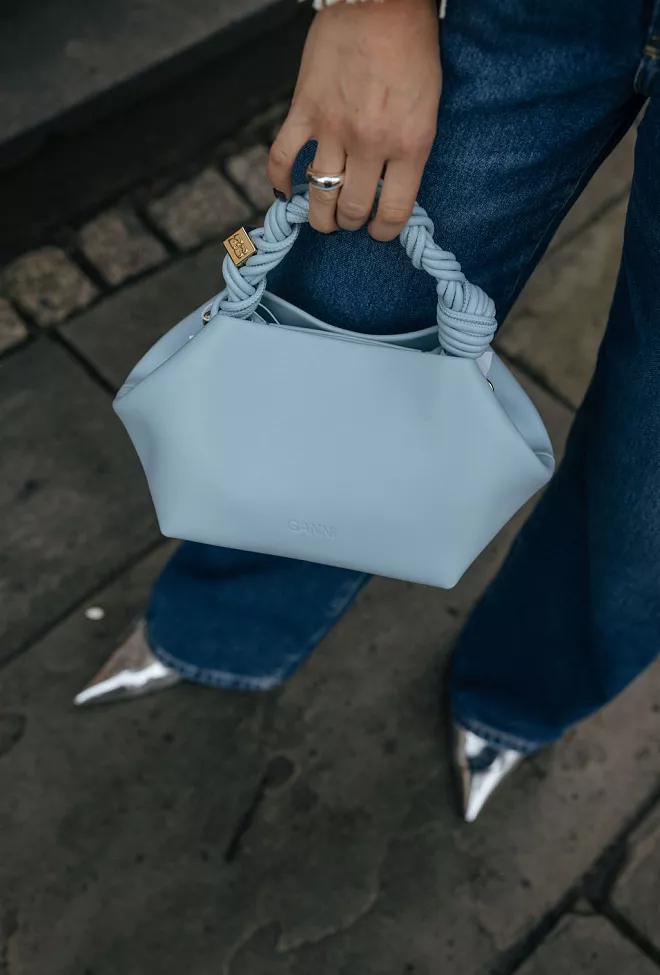 GANNI Bou Bag Small Icy Blue veske