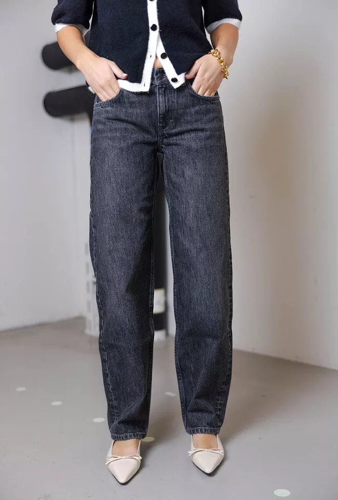 Jeanerica Como Vienna Black barrel jeans