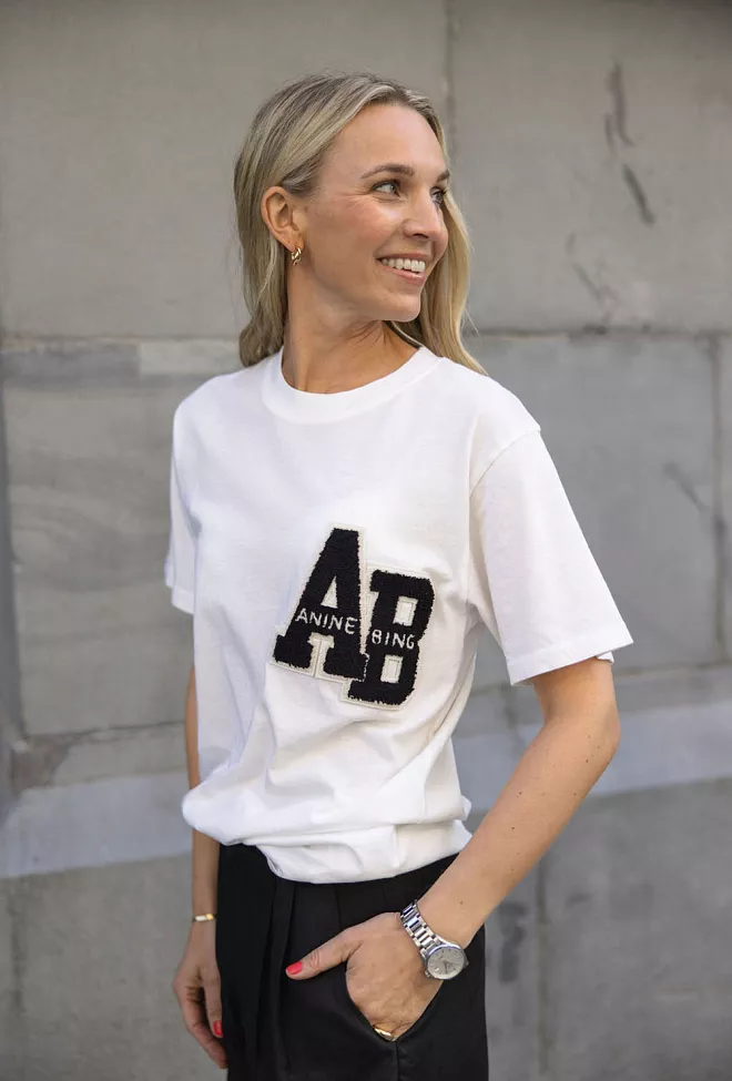 Anine Bing Lili Tee Letterman Off White t-skjorte