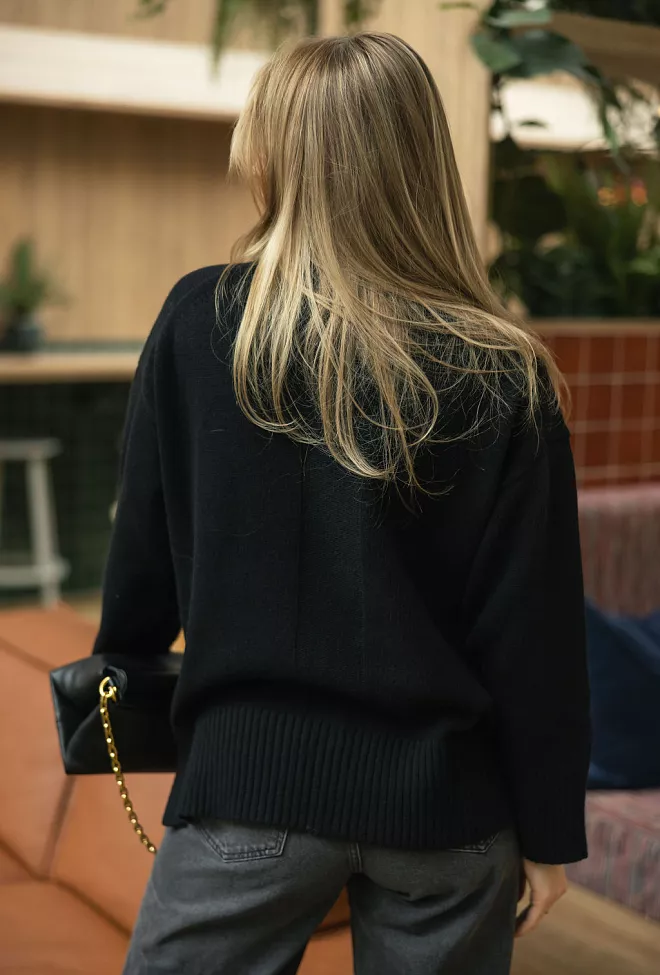 My Essential Wardrobe Lisbon High Neck Black genser 6