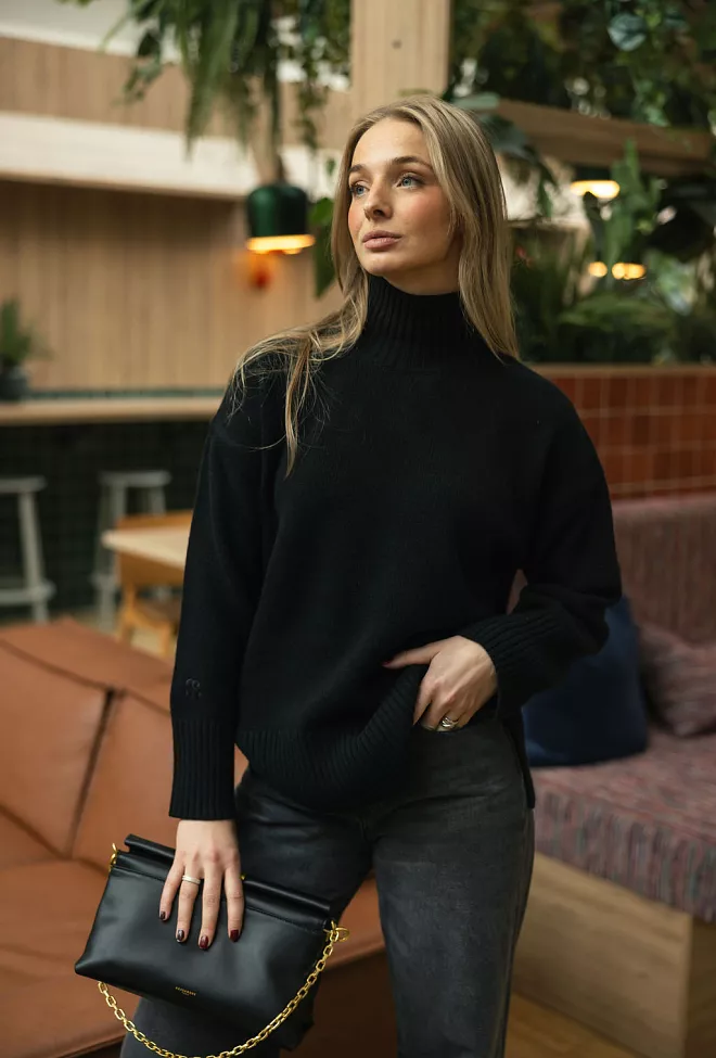 My Essential Wardrobe Lisbon High Neck Black genser