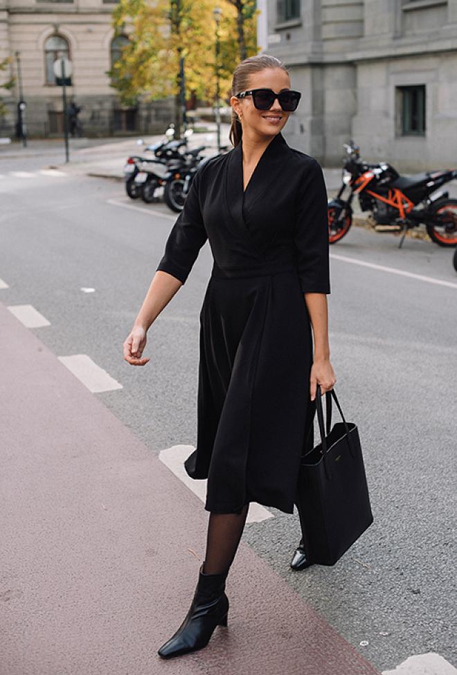 HiiL Studio Bertine Dress Black kjole 3