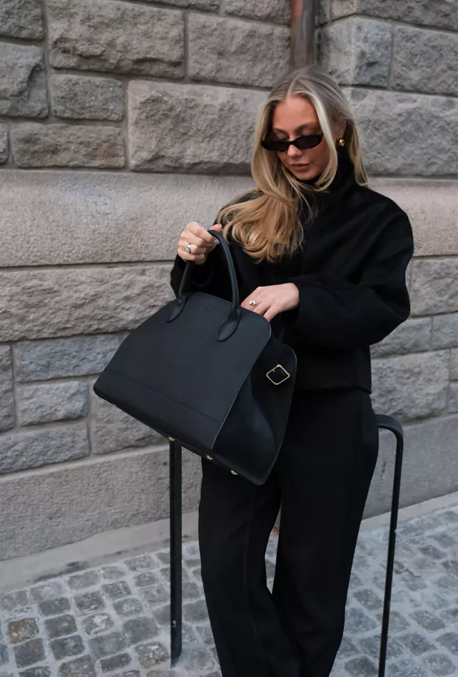 HiiL Studio x Jim Rickey HiiL Tote Grained Black veske 12
