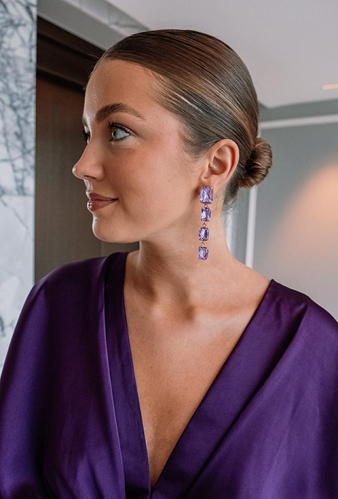 Caroline Svedbom x HiiL Studio Lydia Long Earrings Gold Violet øredobber