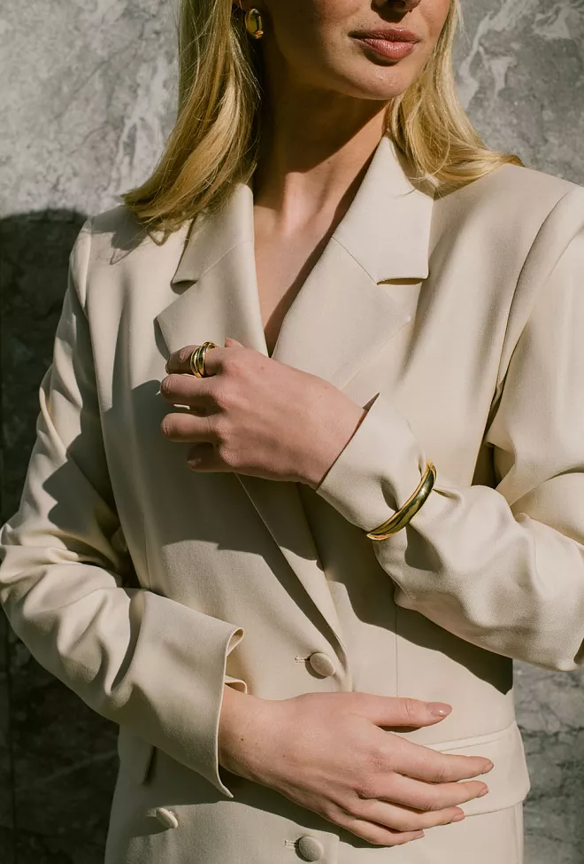 Lie Studio The Amanda Bracelet Gold armbånd 2