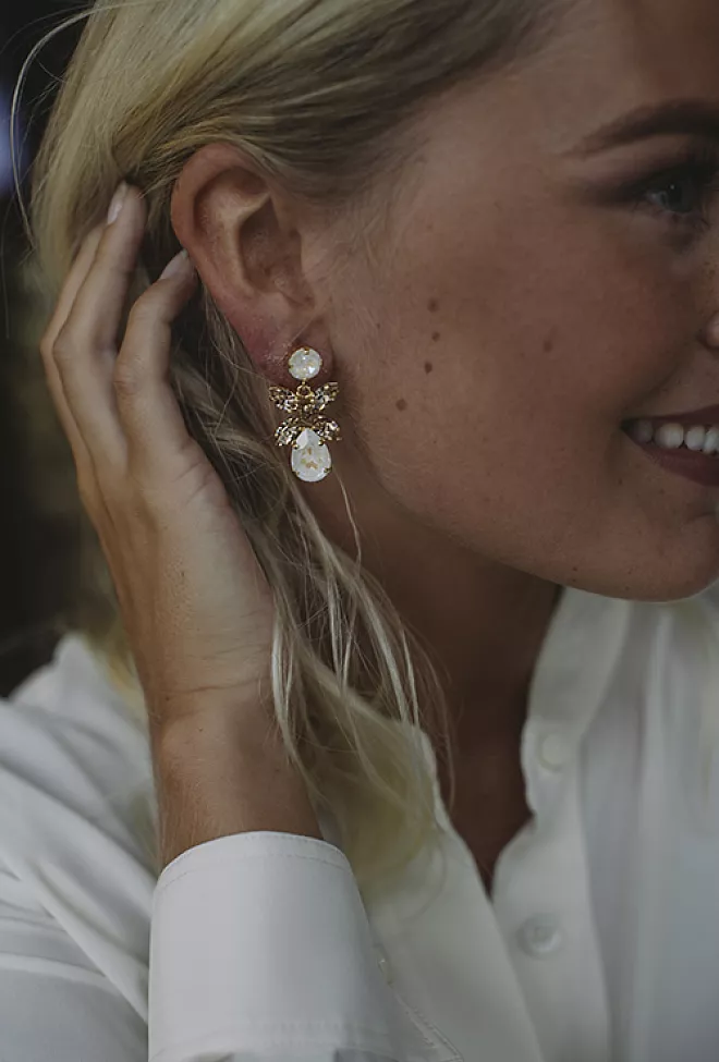 Caroline Svedbom Mini Dione Earrings Gold Light Delite/Silk øredobber