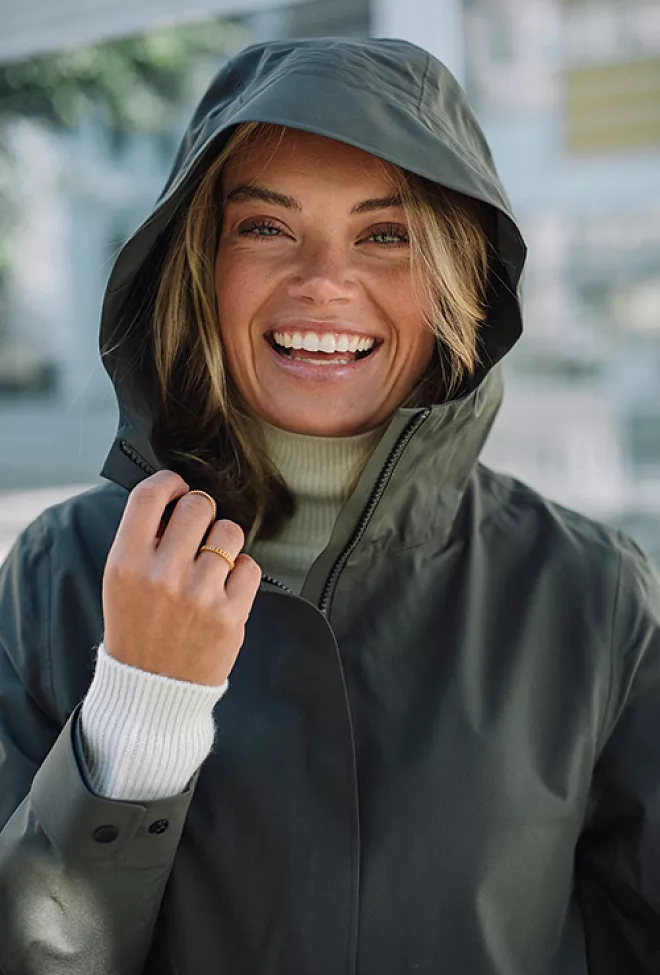 Scandinavian Edition Flair Dark Olive allværsjakke 2
