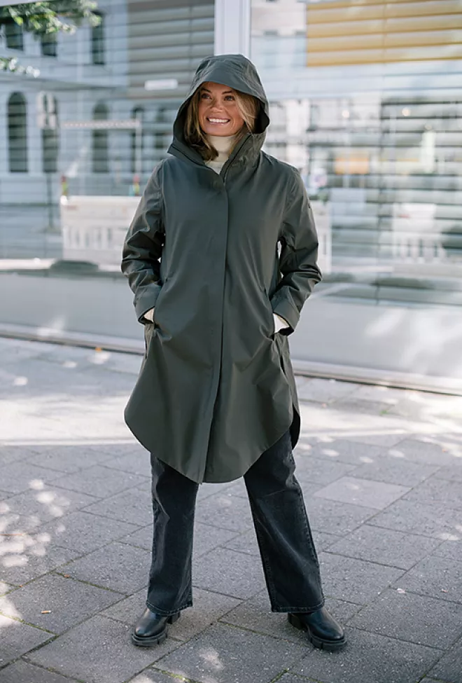Scandinavian Edition Flair Dark Olive allværsjakke