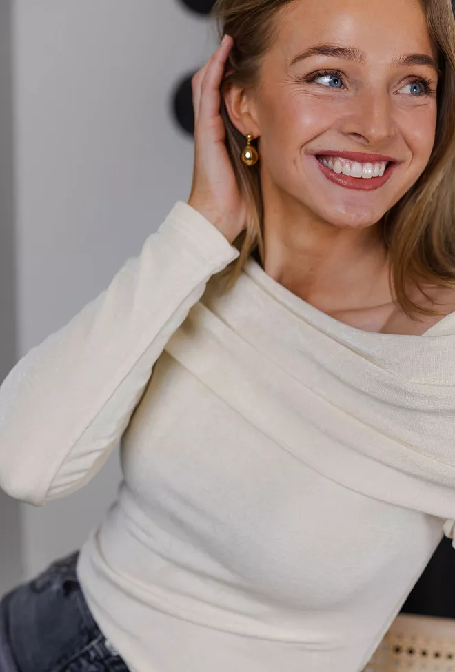 Envelope1976 Turn Up Top Cream off shoulder topp 10
