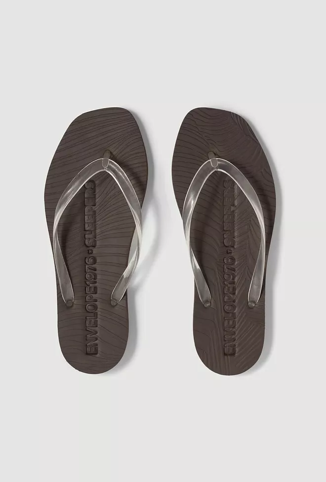 Envelope1976 Envelope x Sleepers Truffle/Transparent flipflops