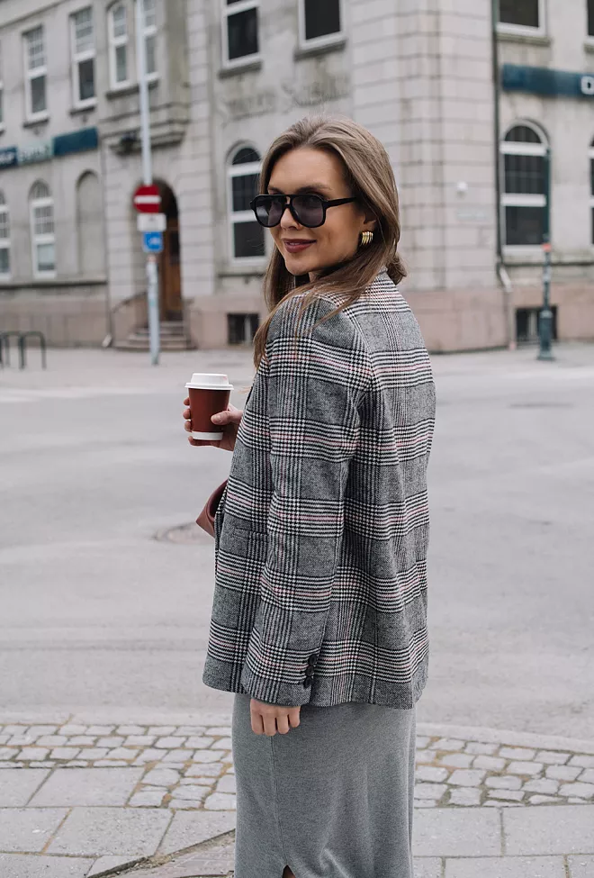 Anine Bing Madeleine Blazer Grey And Red Plaid 4