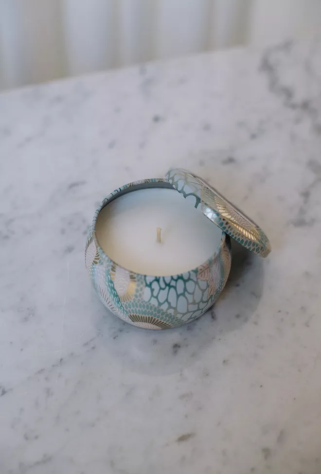 Voluspa Mini Tin Candle 25t California Summers duftlys 1