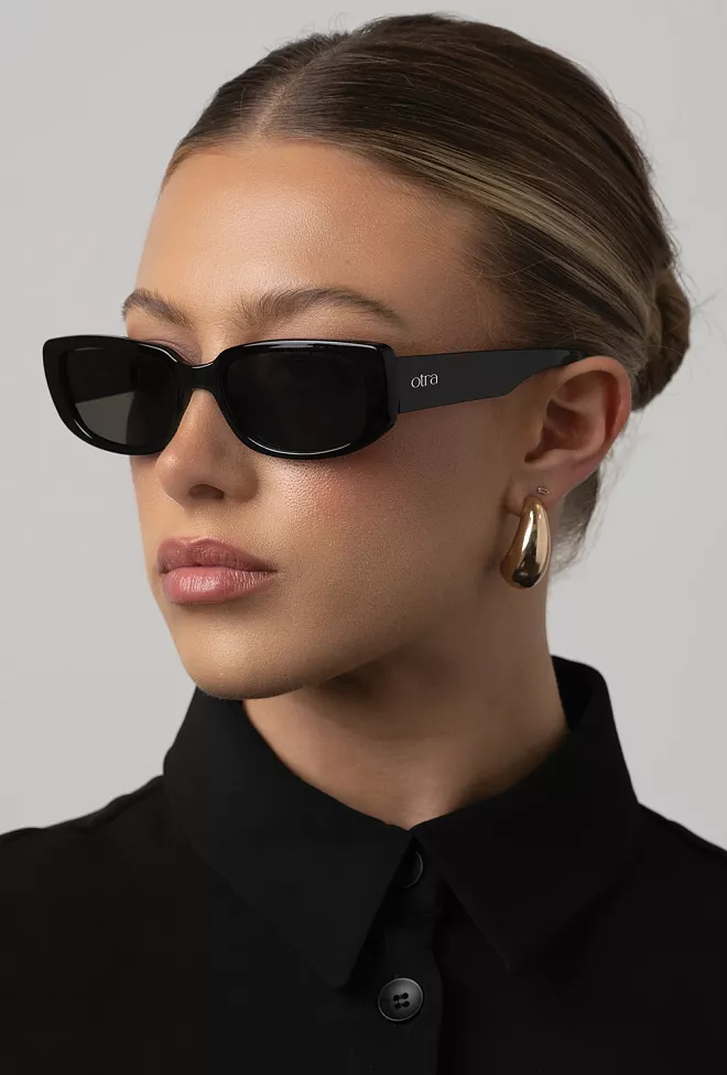 Otra Eyewear Backstreet Black Solbriller 2