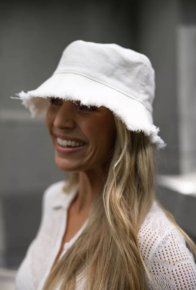 Holzweiler Pafe Linen Bucket Hat White 4