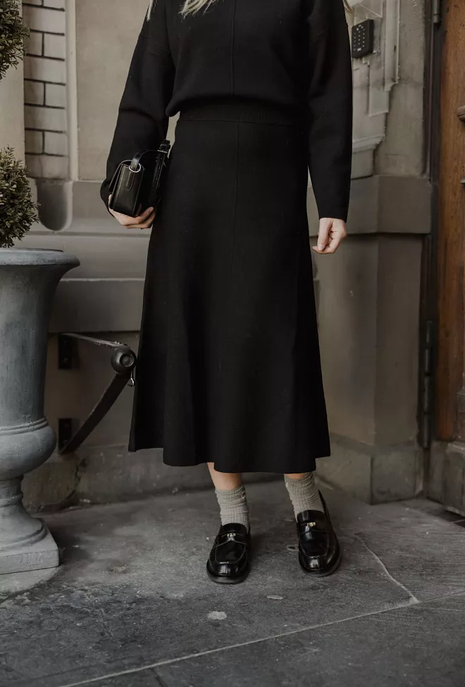 Christian Aks Valeria Merino Skirt Black ullskjørt