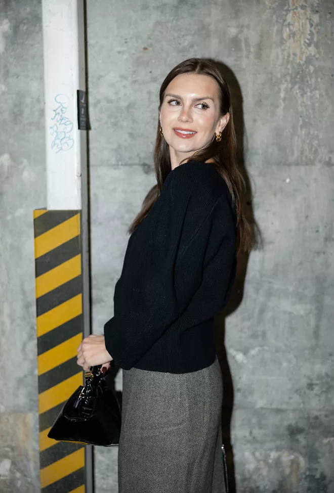Dagmar Curved Knit Black genser 3