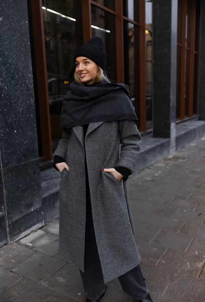triangle scarf charcoal/volcano 6