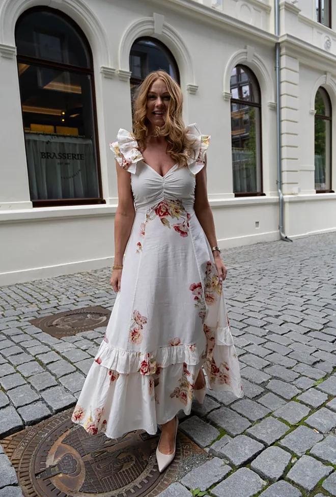byTiMo Linen Flounce Dress Rosette kjole