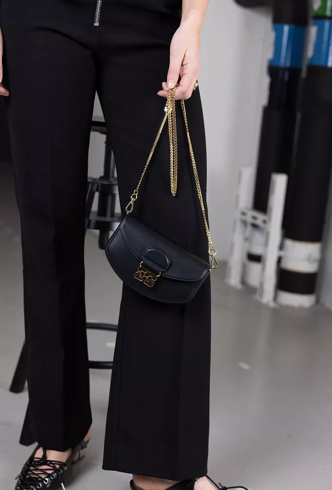 GANNI Apo-G Wallet On Chain Black veske 