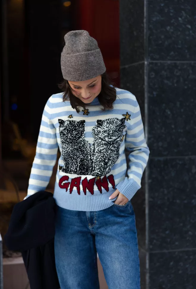 GANNI Striped Graphic Wool Mix Cats Crewneck Illusion Blue genser 4