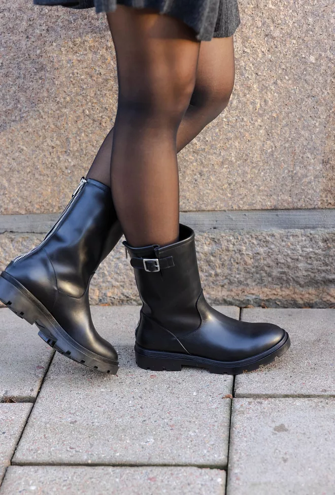 helene westbye zip runner black 5