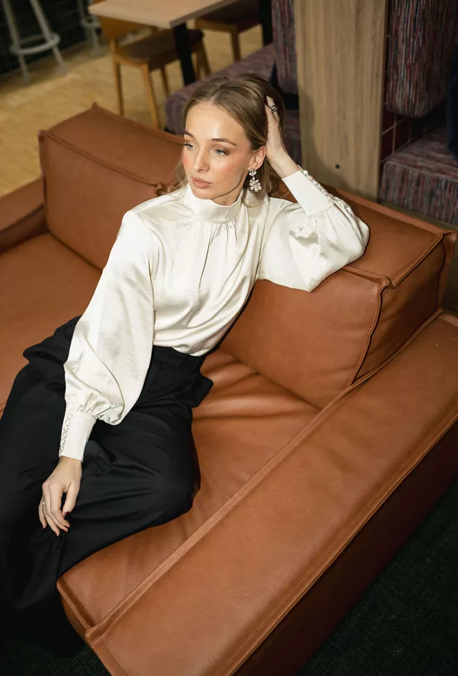 HiiL Studio New Brianna Blouse Creme bluse 4