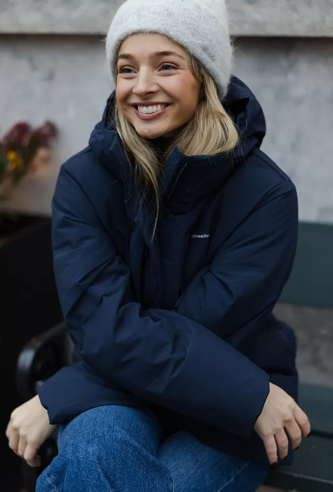Holzweiler Besseggen Lt Down Jacket Dk. Navy dunjakke 4