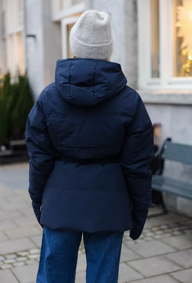 Holzweiler Besseggen Lt Down Jacket Dk. Navy dunjakke 2