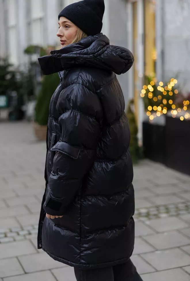 Holzweiler Steilia Down Jacket Black dunkåpe 7